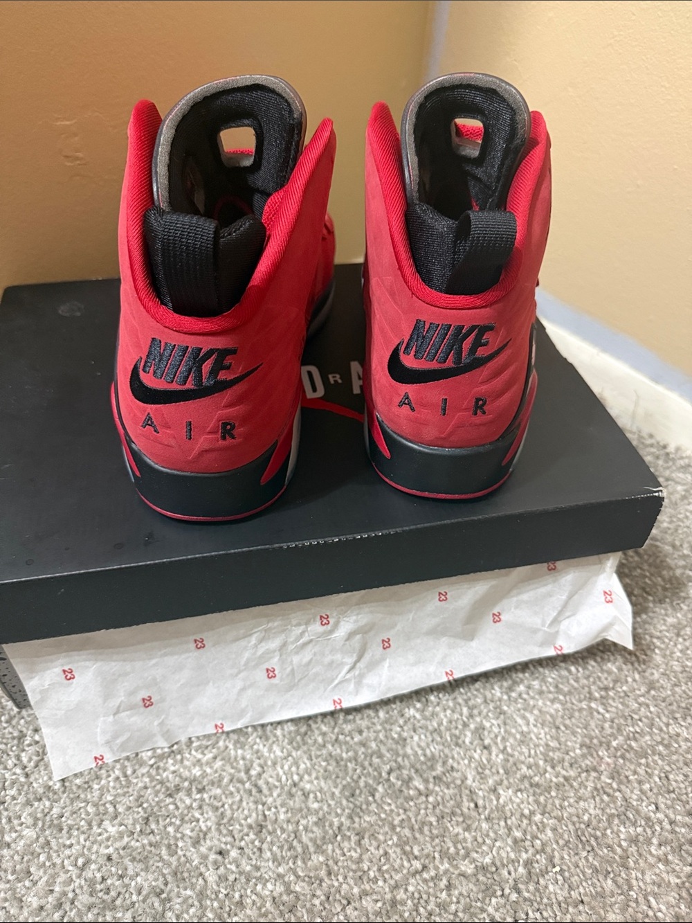 Jordan MVP Retro High Top in Red and Black - Picture 3 of 4